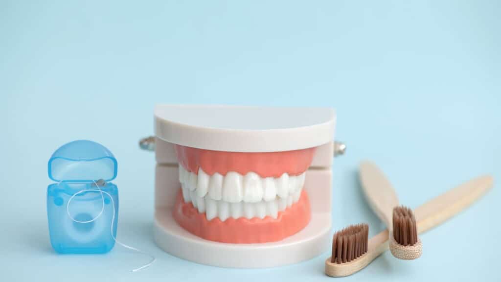 Çocuklarda Diş Temizliği Nedir? Nasıl Yapılır?