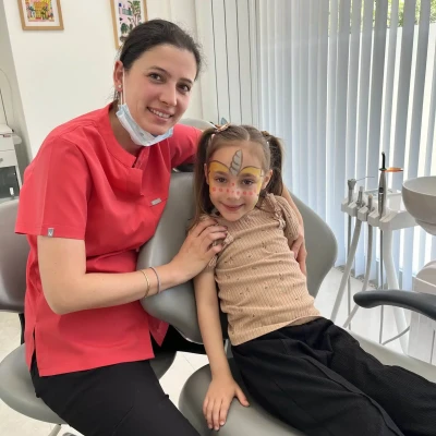 Uzman Çocuk Diş Hekimi Özlem Zencircioğlu